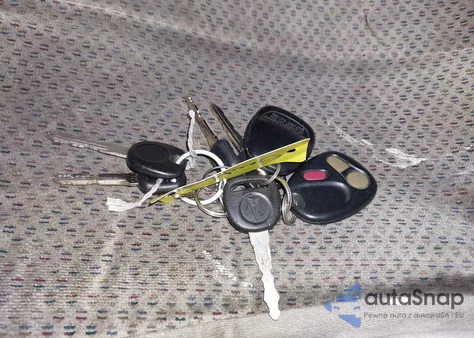 2002 Chevrolet Silverado 1500 Ls z USA, uszkodzony, nr VIN 2GCEK19V421125370